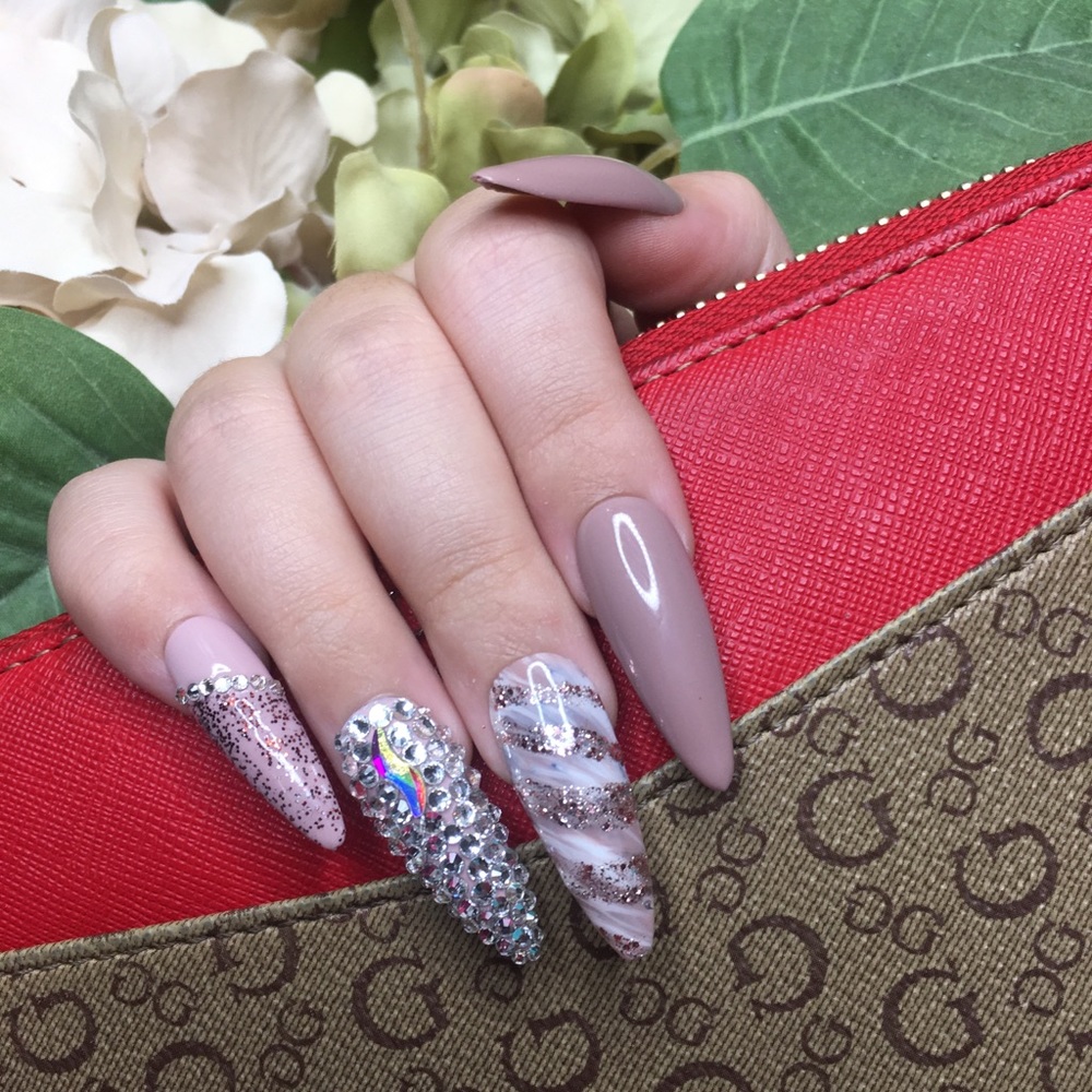 Custom Press On Nails - image 5